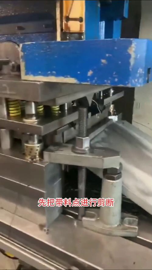 這才是有靈魂的設計,降成本在結構上想辦法,不動模具的質量