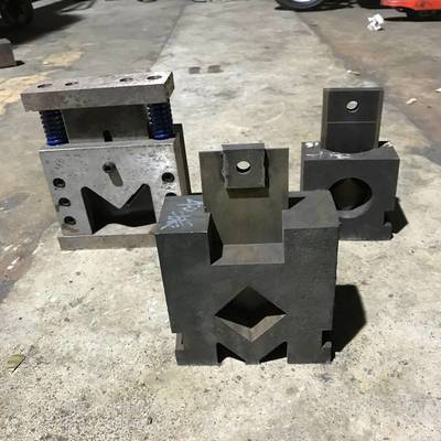 沖斷模具 無毛刺方管切斷模具 佛山億盈現貨沖孔機模具