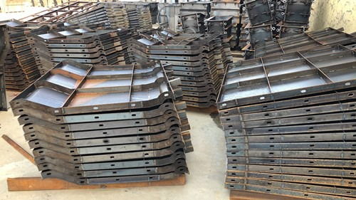 混凝土防撞墻模具價格 防撞墻模具加工數(shù)據(jù) 玉達(dá)